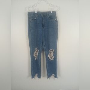 Woman's Pre Owned American Eagle Denim Distressed Blue Jean size 6